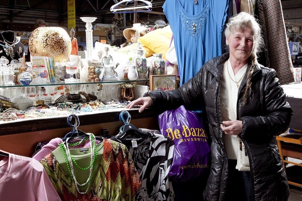 Beraadslagen emmer ondernemen Vintage kleding winkels - Tweedehands kleding op De Bazaar Beverwijk