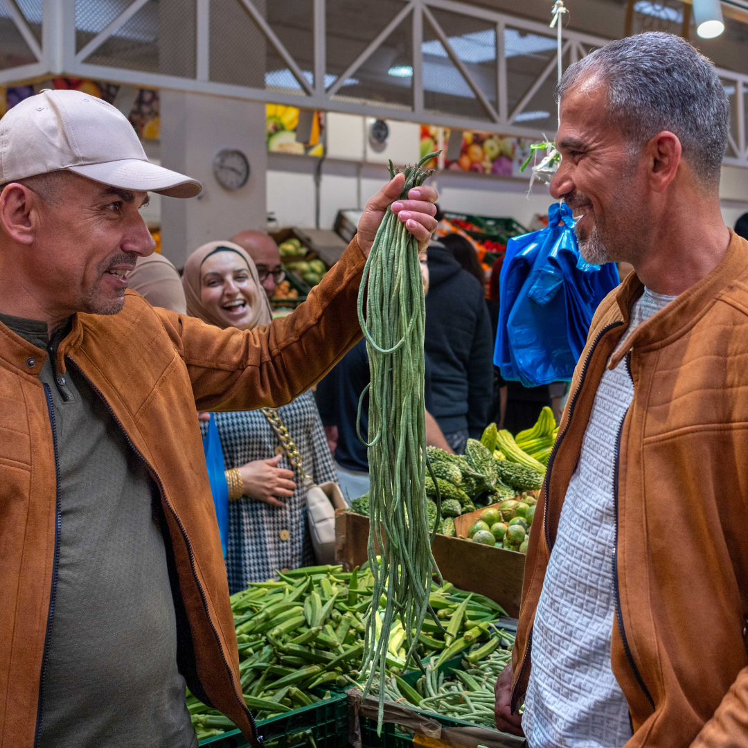 Dit weekend op de versmarkt exotische groenten zoals kousenband en sopropo
